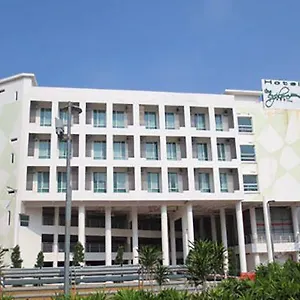 *** Hotel The Explorer Malaysia